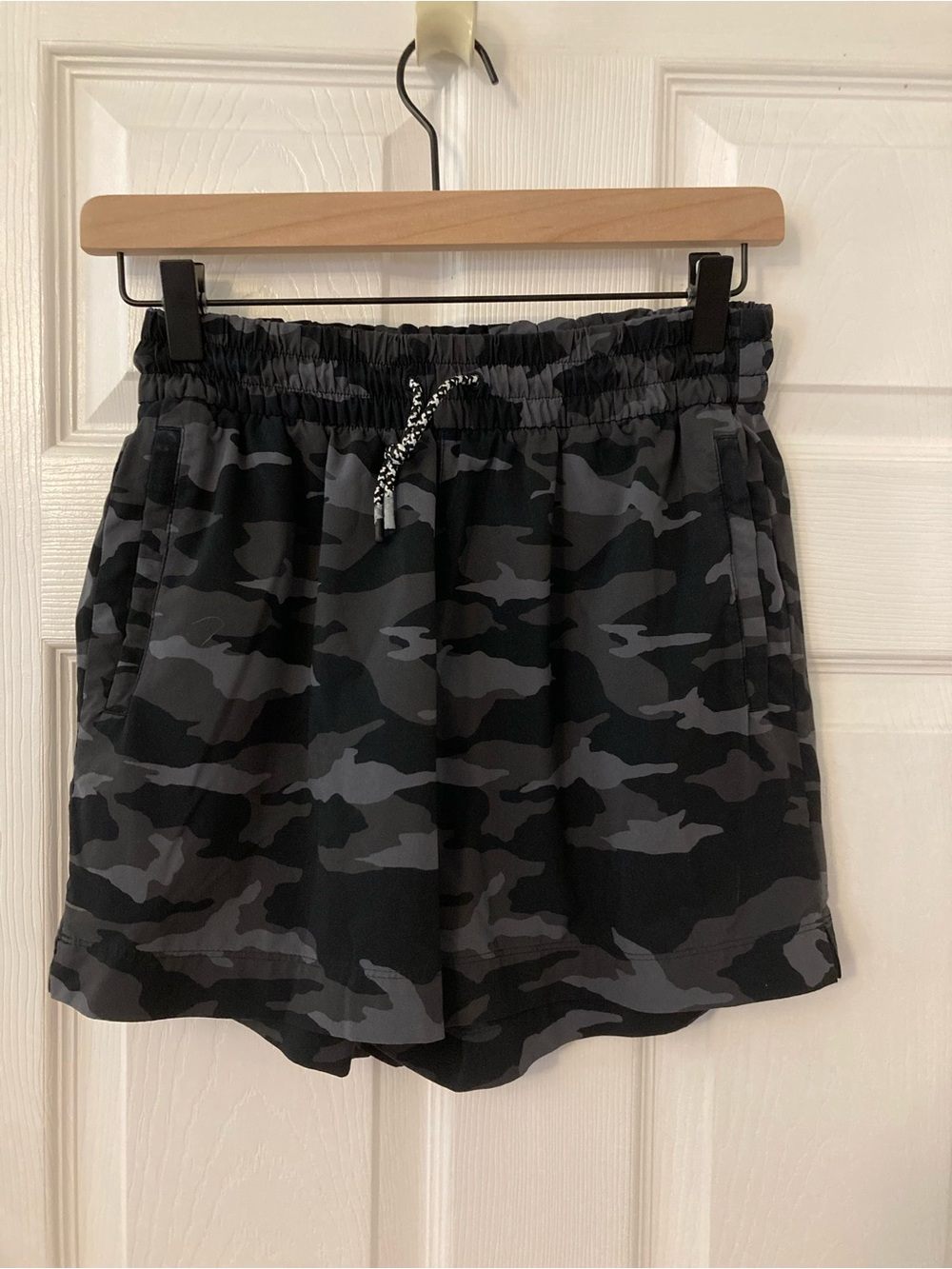 Athleta Black and Gray Camo Elastic Waist Shorts